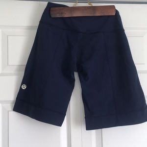 Lululemon reversible shorts